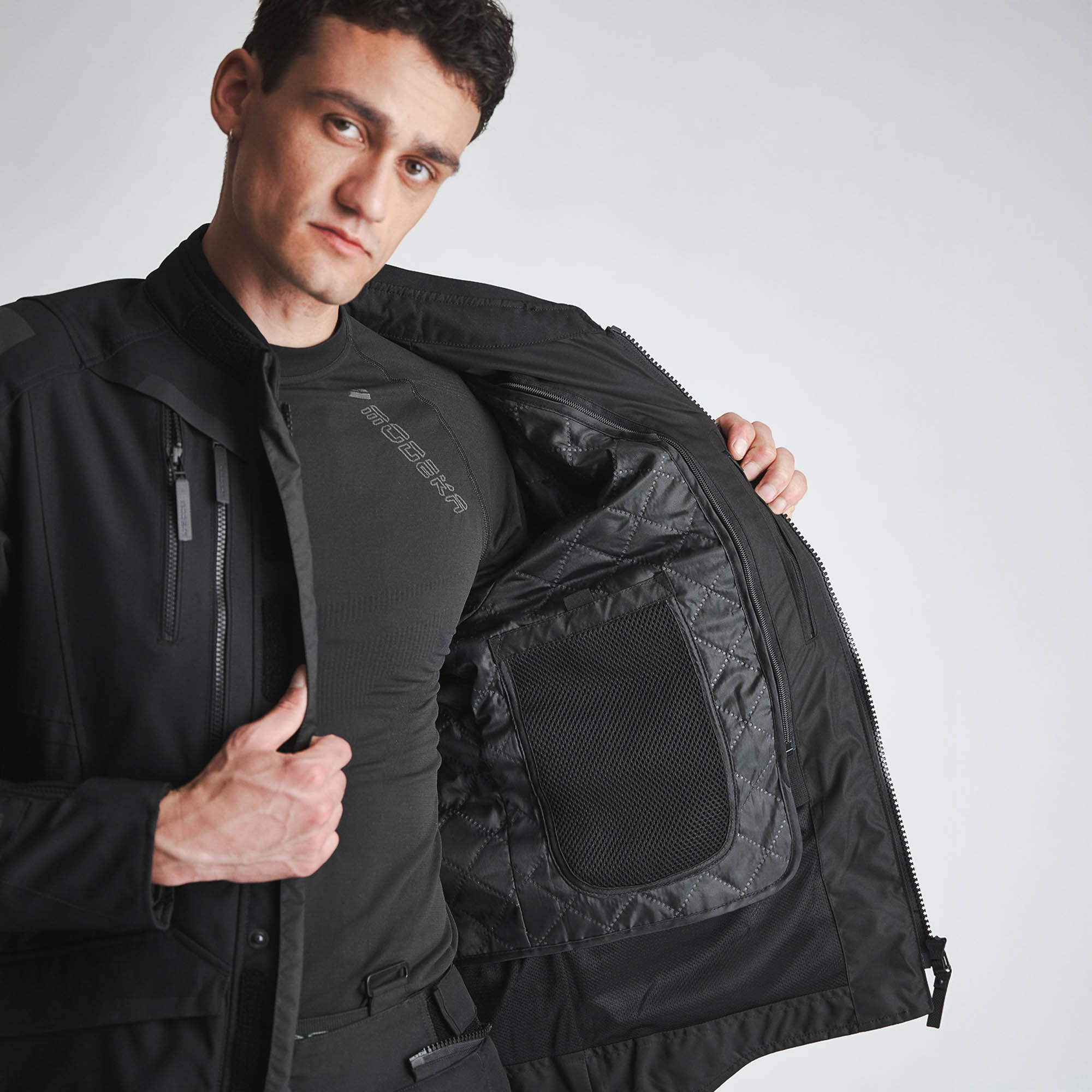 Jacket Striker III Emotional image 3